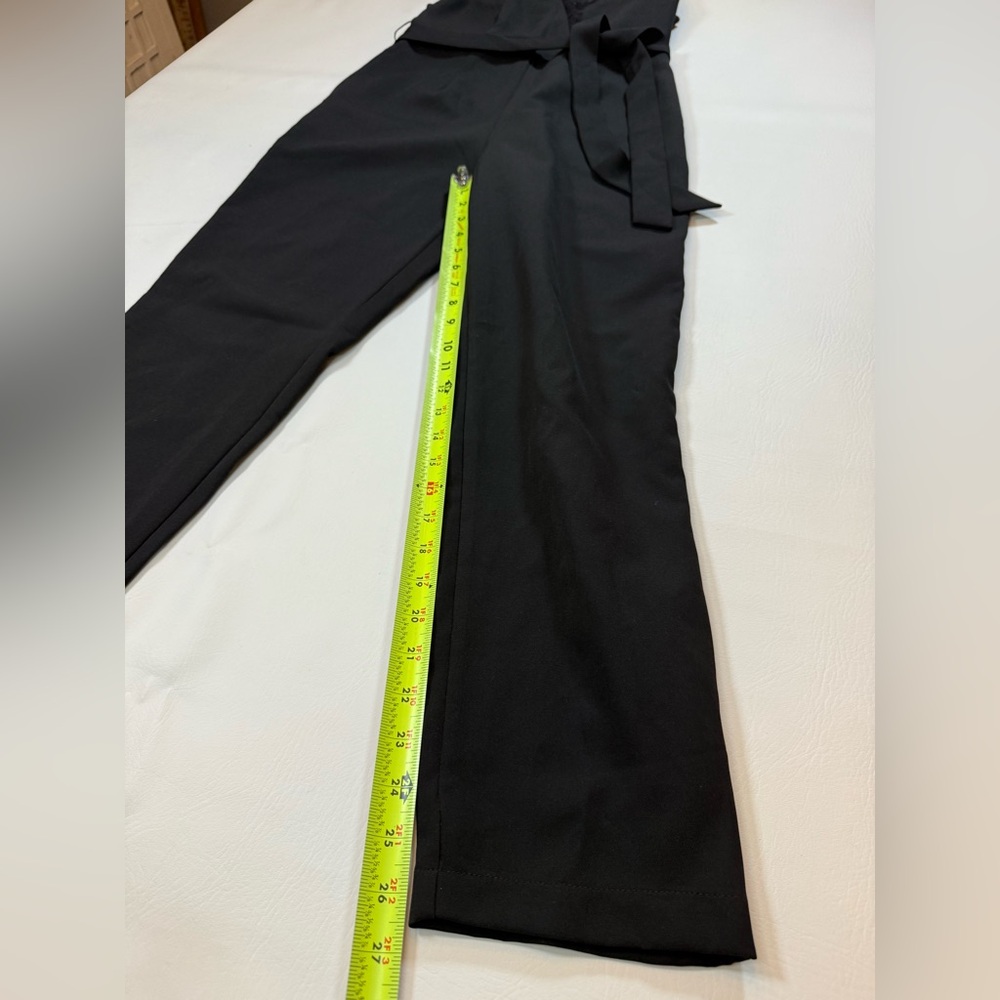 Do+Be lace black jumpsuit, small flaw, size medium (bin B) - Picture 6 of 12